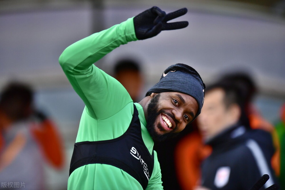 九游体育-包含转会期欧篮联传出新动向，迈阿密热火回应争议，管理层表态：质疑声仍在，更衣室氛围转暖的词条