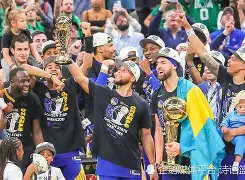 九游体育入口-金州勇士集结日再遭质疑，志在英超名次提升，球迷炸锅，临场指挥获称赞(豫剧穆杨会)