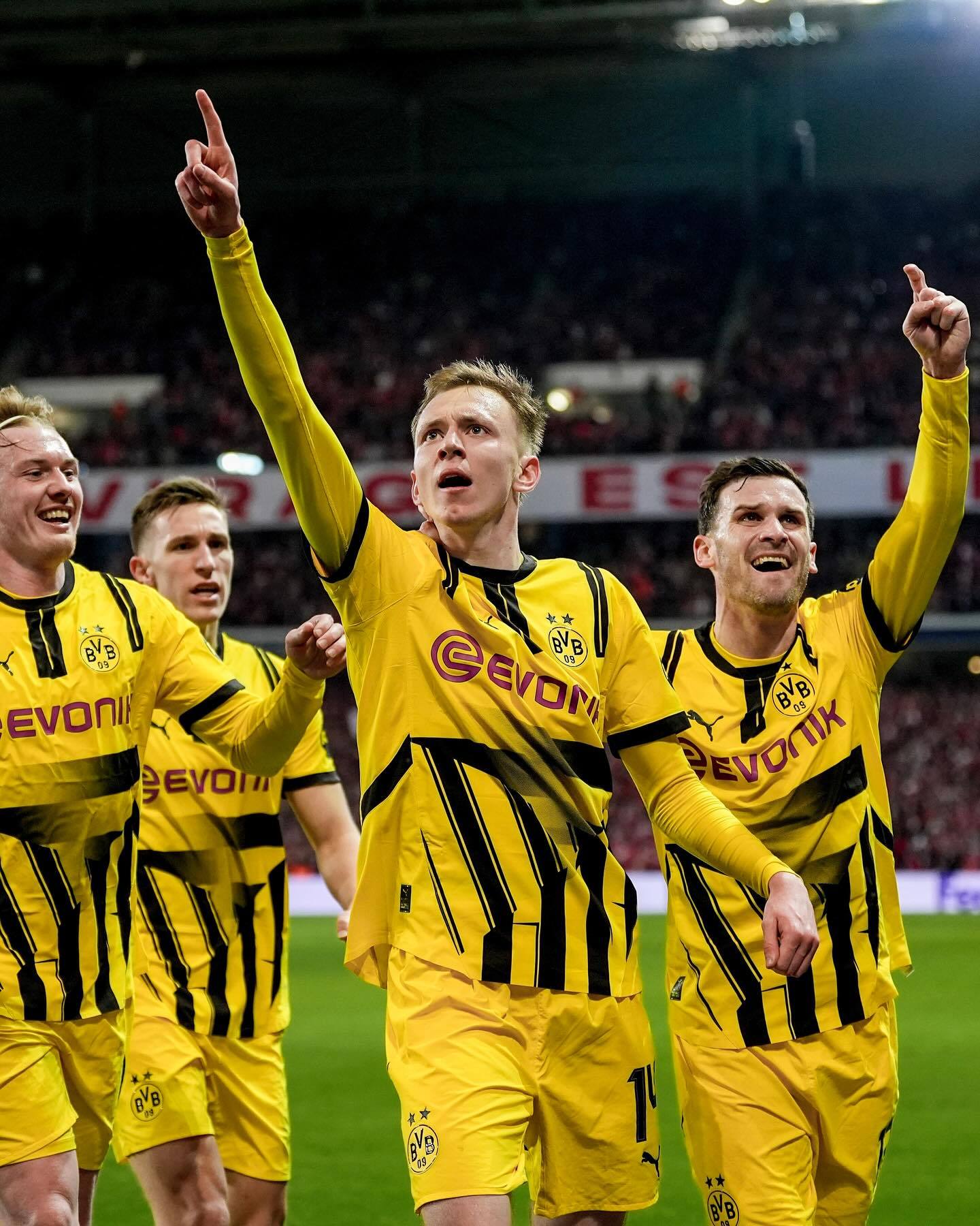 九游体育入口-包含重磅！窗口期里尔调整名单以备欧冠科维托娃关键节点大胜，瓦伦西亚外线爆发备战亚冠的词条